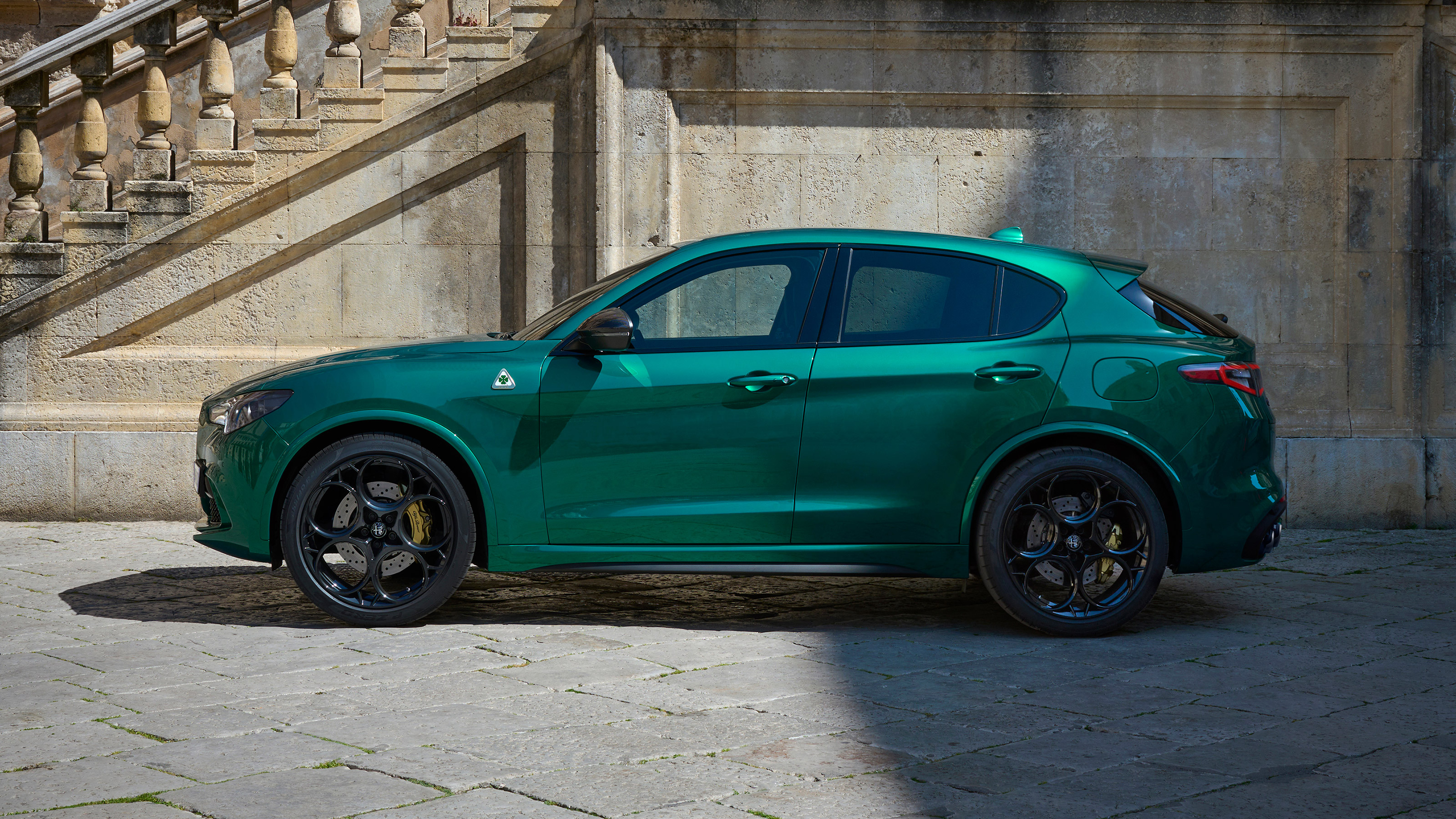 Alfa Romeo Giulia and Stelvio Quadrifoglio 100th Anniversario