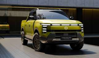 Nissan Frontier Pro hybrid - front end