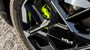 Kia EV5 GT - wheel