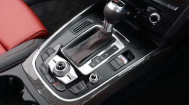 Audi SQ5 gear lever