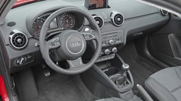 Audi A1 vs MINI Cooper
