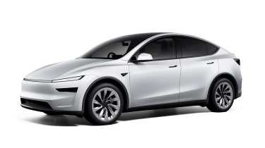 Tesla Model Y facelift - white front