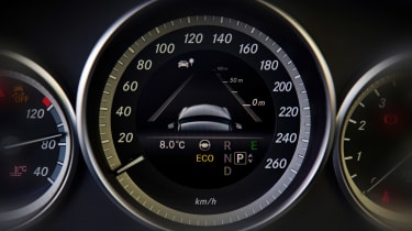Mercedes E-Class saloon dials