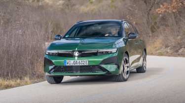 Vauxhall Astra Sports Tourer Electric - front cornering