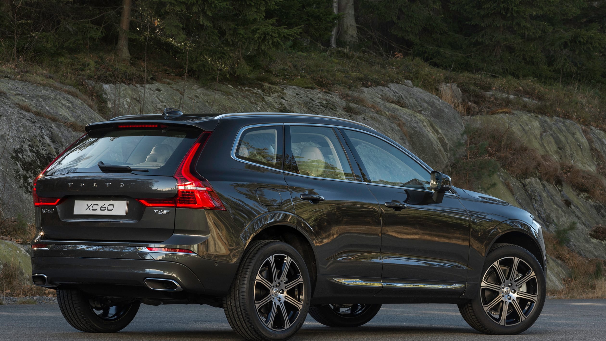 Volvo XC60 2017 SUV revealed - official pictures | Auto Express