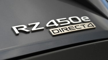 Lexus RZ - badge