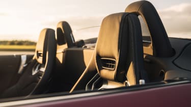 Mercedes-AMG GT C Roadster - seats