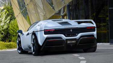 Ferrari SC40 - 