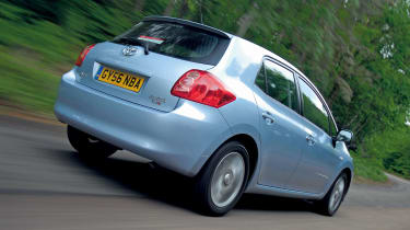 Toyota Auris 2 0 D 4d T3 Auto Express