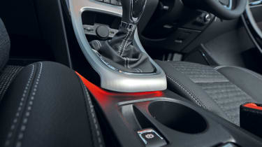 Vauxhall Astra GTC 1.4 Turbo SRi detail