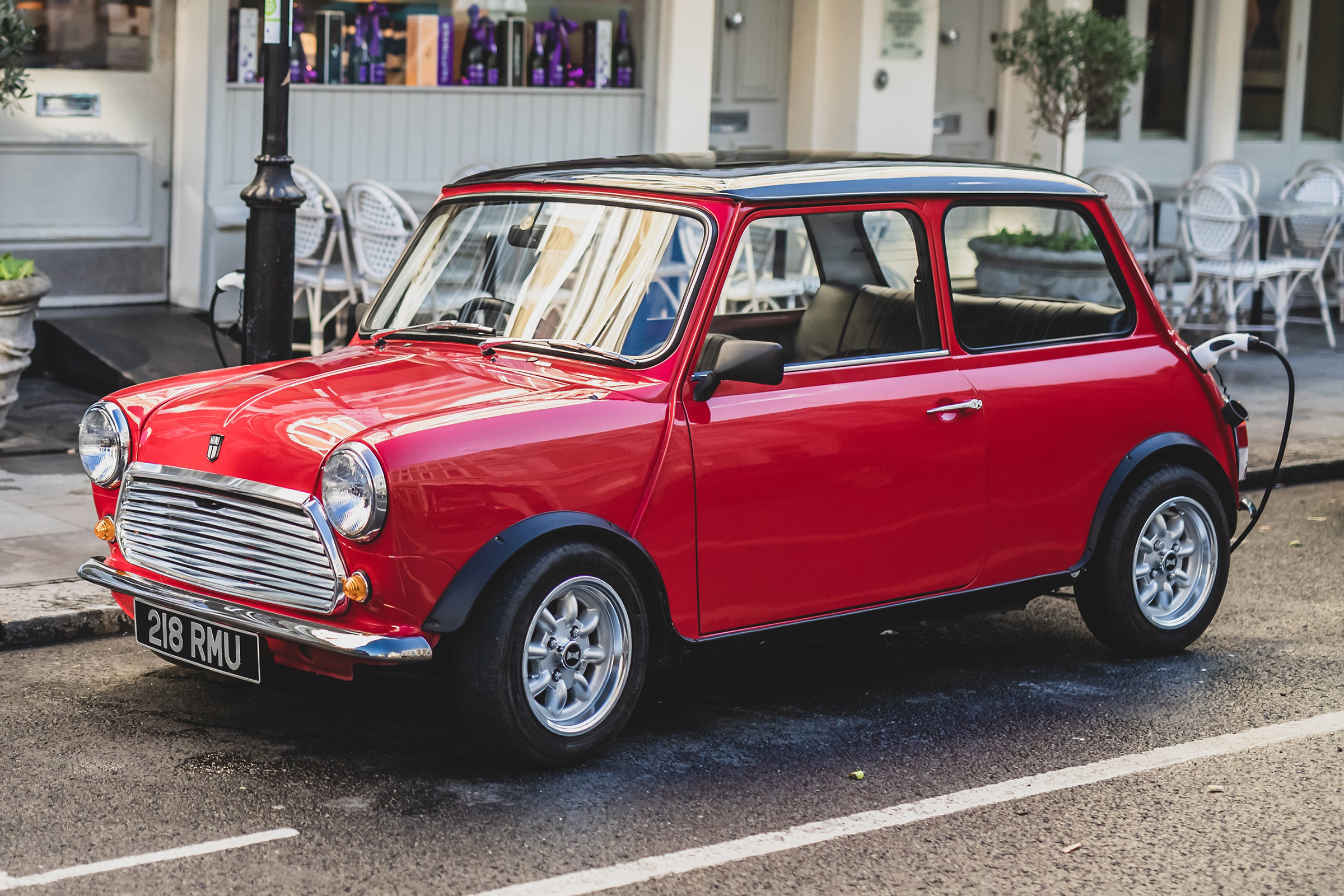 Swindon Powertrain announces its all-electric Classic Mini | Auto Express