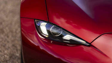 Mazda MX-5 - head light detail