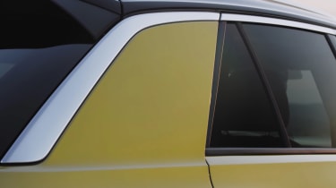 Volkswagen T-Roc teaser C-pillar
