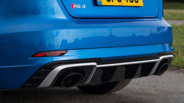Audi RS 3 - exhausts