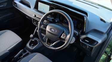 Ford Tourneo Courier Titanium - dash