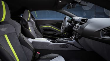 Aston Martin Vantage F1 Edition - cabin