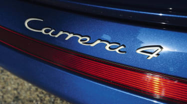 Carrera logo