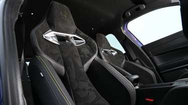 Abarth 600e Scorpionissima - front seats 