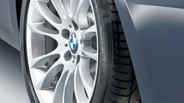 BMW 5GT alloy wheel