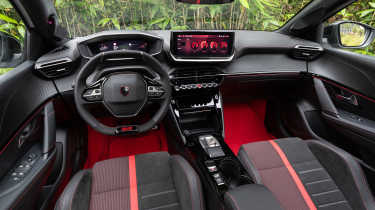 Peugeot 208 GTi - cabin