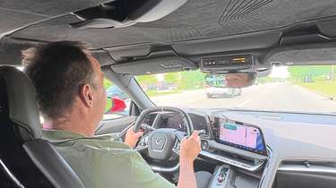 Corvette ZR1X 2026 - interior, car being driven by Auto Bild's Thomas Geiger