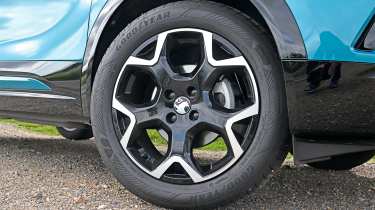 Vauxhall Mokka - wheel