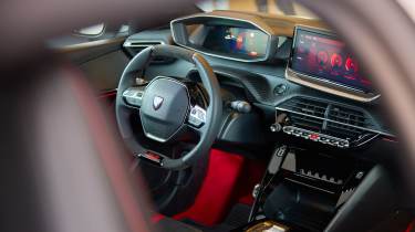 Peugeot E-208 GTi - interior