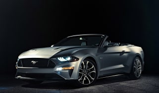 Ford Mustang convertible facelift front quarter