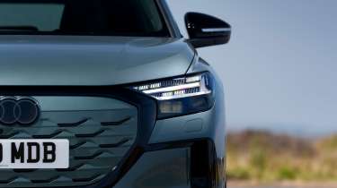 Audi Q4 e-tron - front light