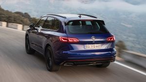 Volkswagen Touareg R - rear tracking