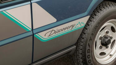 Land Rover Discovery Mk1 - &#039;Discovery&#039; decal