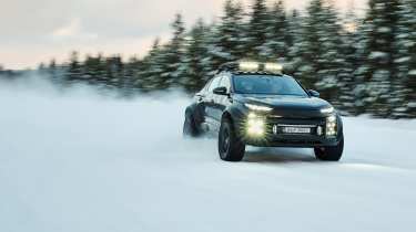 Audi Q6 e-tron off-road concept - drifting