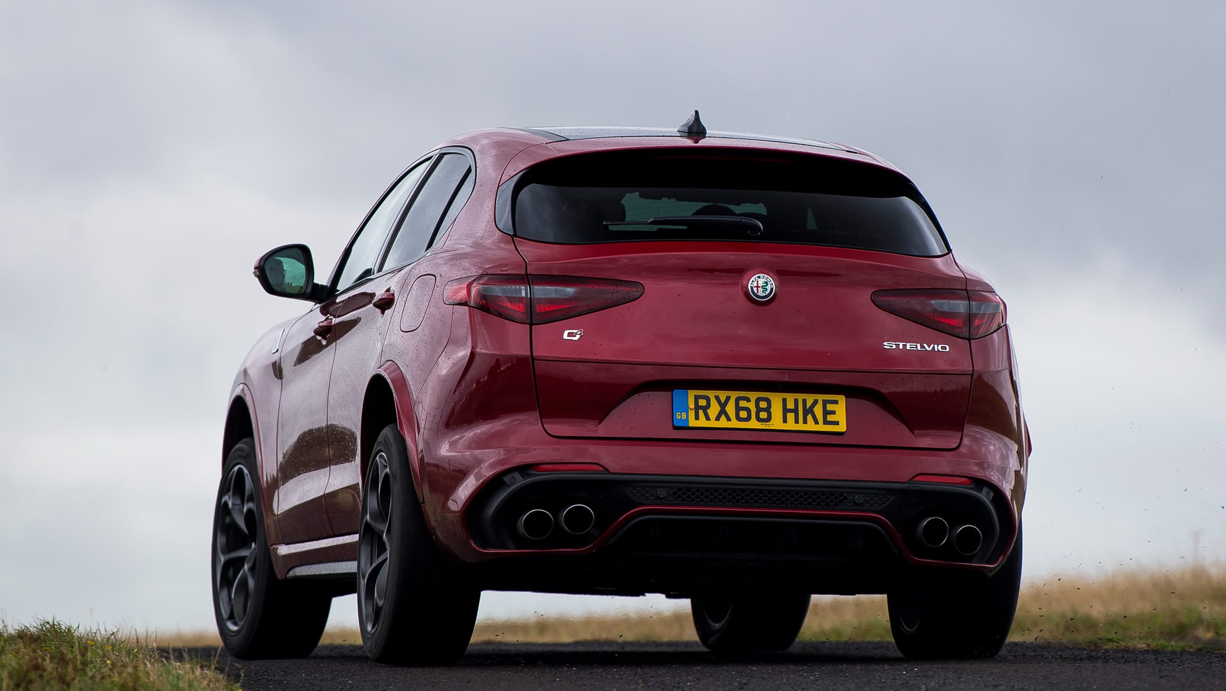 Bmw X M Vs Alfa Romeo Stelvio Quadrifoglio Pictures Auto Express