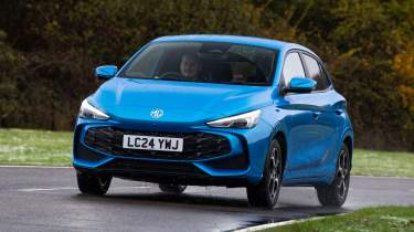 MG 3 Hybrid + long-term test - front 3/4