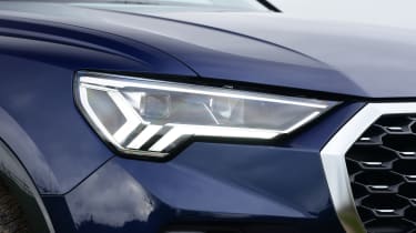 Audi Q3 - headlight