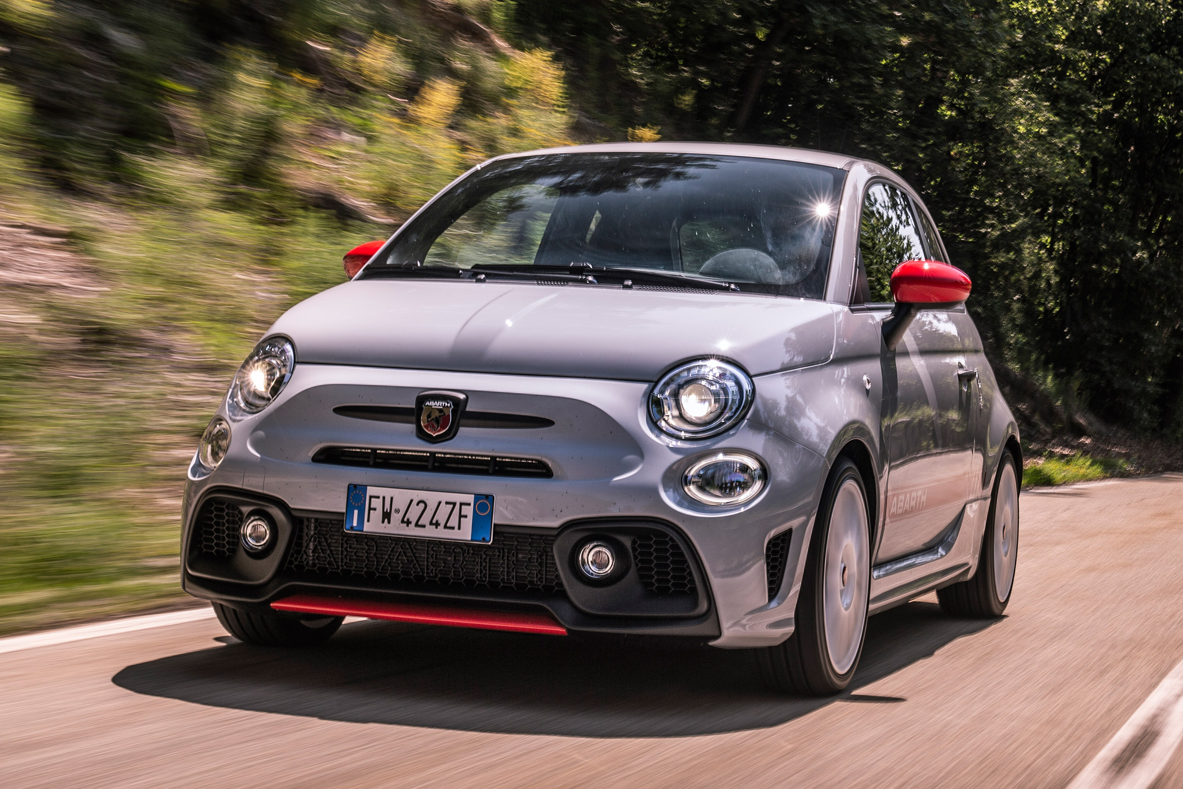 New Abarth 595 Esseesse 19 Review Auto Express