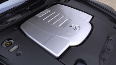 Lexus LS460 engine