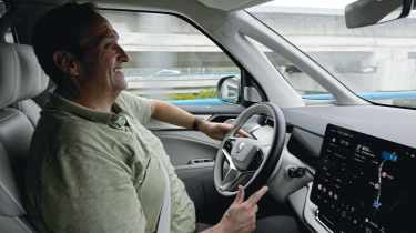 Volvo EM90 - driving