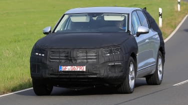 New VW Touareg spies front