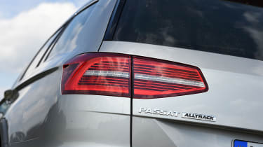 VW Passat Alltrack 2015 taillight