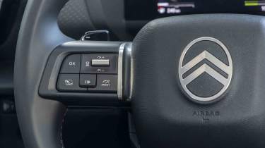 Citroen C4 - steering wheel detail