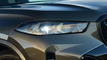 BMW X5 xDrive50e - headlight