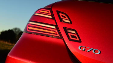 Genesis G70 Shooting Brake - tail-lights