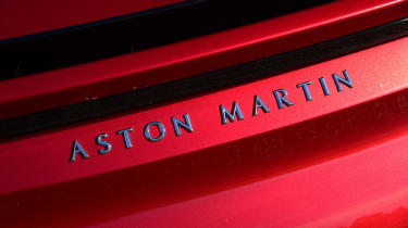 Aston Martin DBS Superleggera - Aston Martin