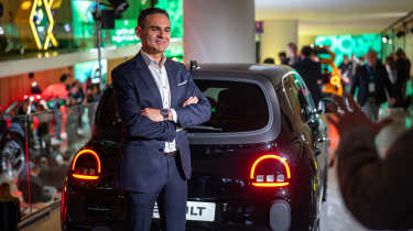 Twingo - executive in front of car