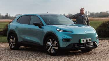 Ellis Hyde with the Changan Deepal S05