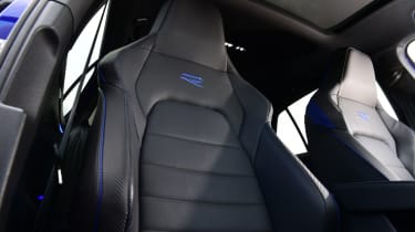 Volkswagen Golf - front seats