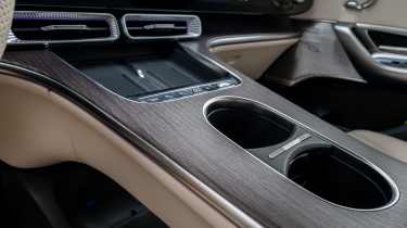 Mercedes GLC 400 - centre console