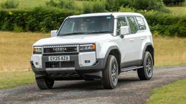 Toyota Land Cruiser Commercial - front cornering