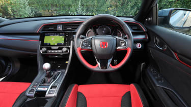 Honda Civic Type R - dash